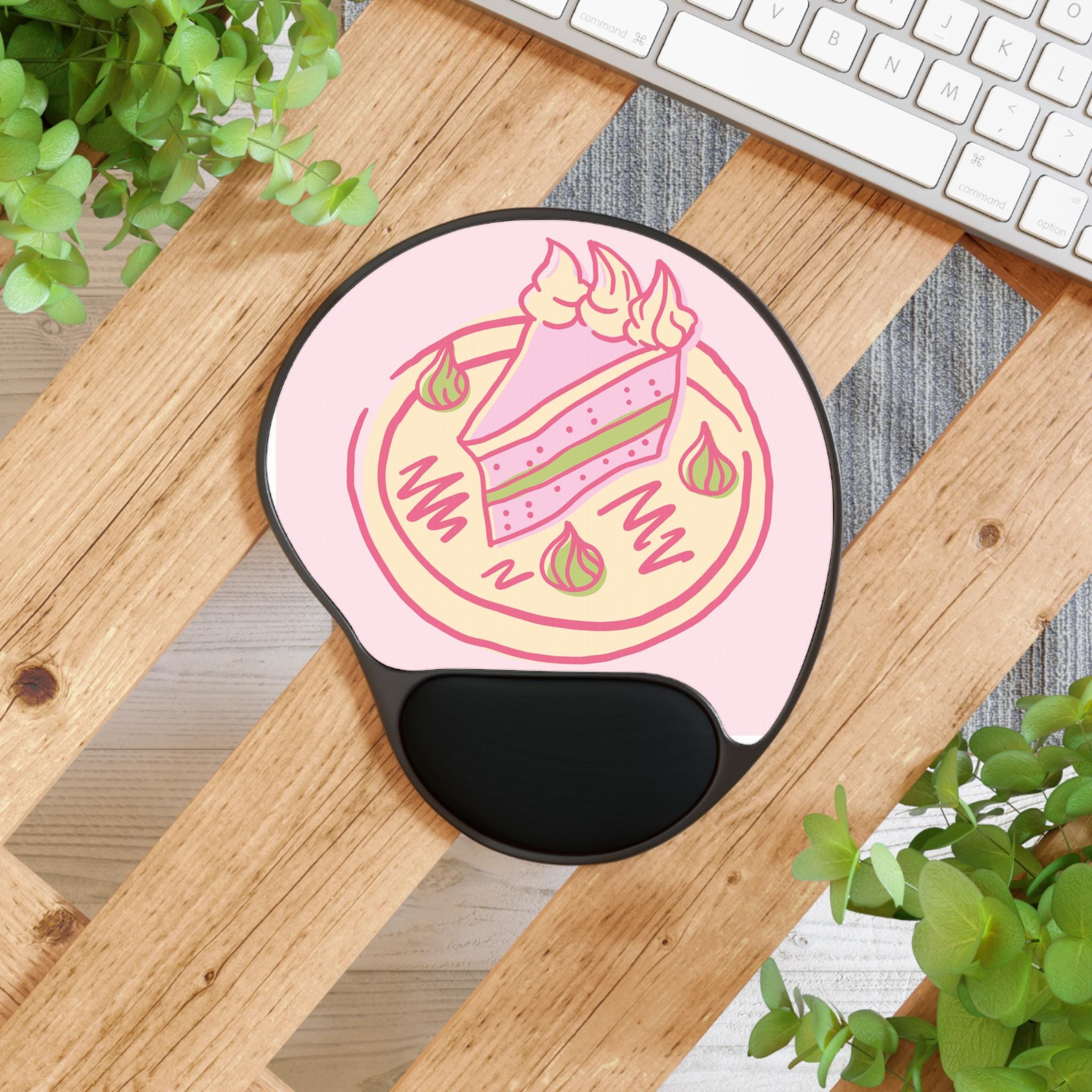 Cute Cake Design Mouse Pad with Wrist Rest, Perfect for Home Office, Gamer Gift, Sweet Treat Vibe, Great for Birthdays, Work Station Decor